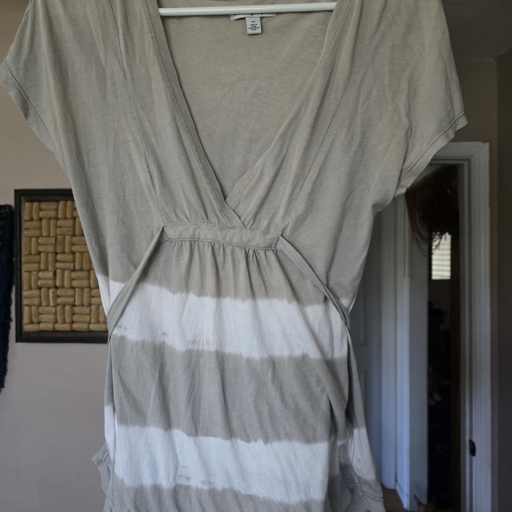 American Eagle Outfitters Cream V-Neck Top